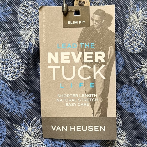 For the perfect untucked look! Van Heusen Men's size S/P Slim fit - Picture 1 of 13